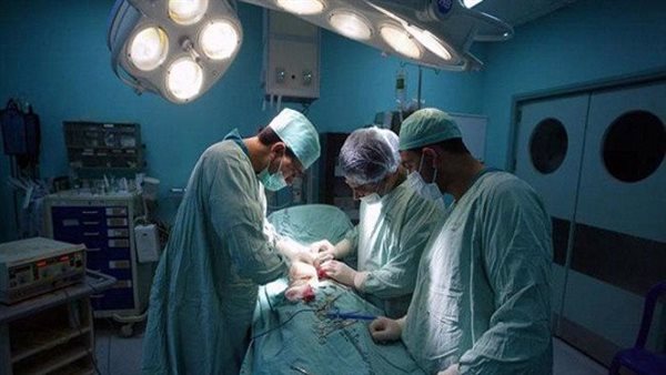  قصة معاناة آية مع طبيب المنصورة
