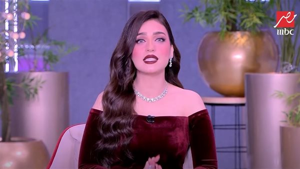 ياسمين عز 