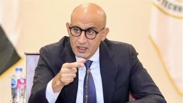 محمد عبد اللطيف وزير التربية والتعليم