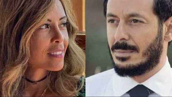 مصطفى شعبان وزوجته 