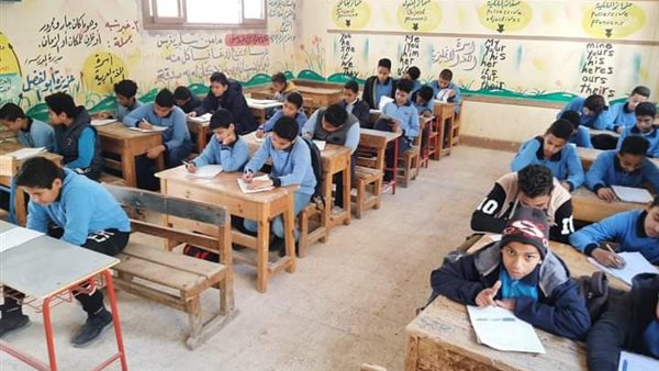 امتحانات نصف العام 2025
