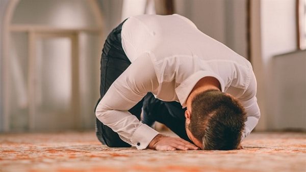 هل التفكير في المحرمات أثناء الصلاة يبطلها