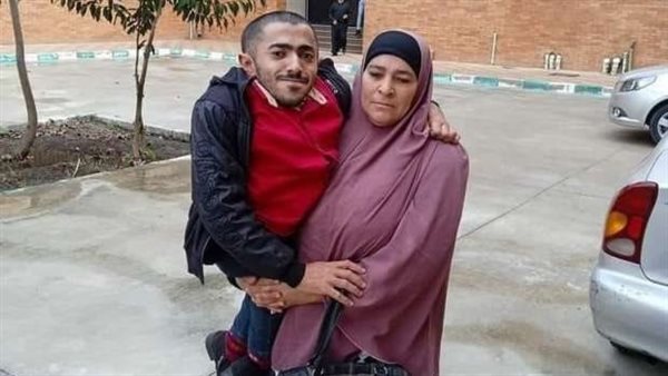 شيخ الأزهر يطلب مقابلة الحاجة زينب الشربيني 