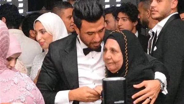 اتحاد الكرة ينعى وفاة والدة محمود حسن تريزيجيه