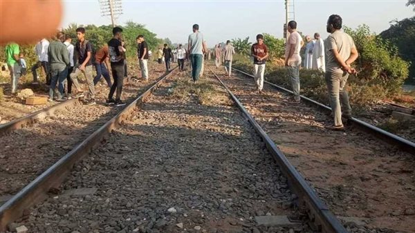 سقوط فتاة من قطار في قرية البليدة بالعياط