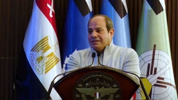 الرئيس السيسي يتفقد الاكاديمية العسكرية
