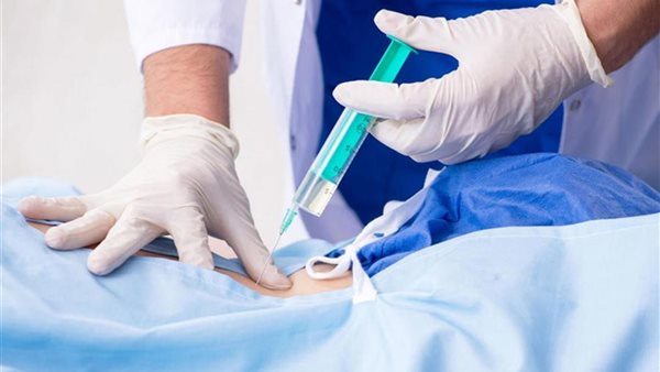 هل حقنة الظهر للتخدير النصفي تصيب بالشلل؟