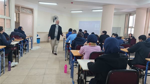 امتحان الاحياء تانيه ثانوي 2025