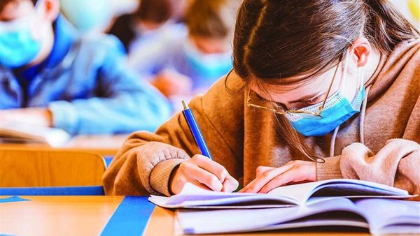 موعد بداية الترم الثاني للمدارس والجامعات 2025