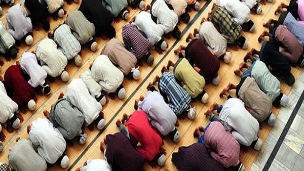 متى تكون صلاة المأموم باطلة؟