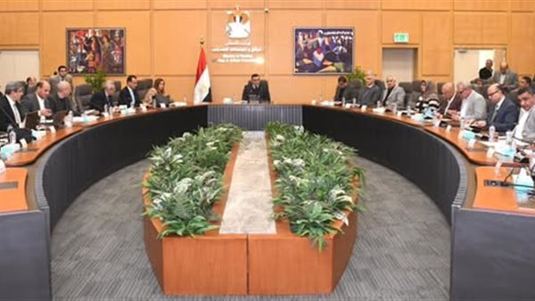 اجتماع وزير الإسكان اليوم