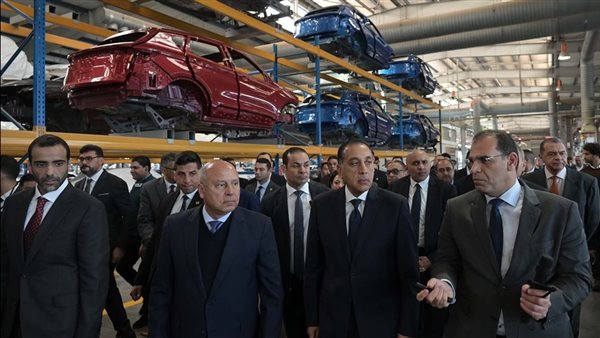 الدكتور مصطفى مدبولي يفتتح مصنع سيارات جيلي 