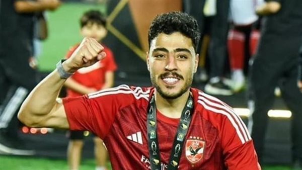 أكرم توفيق لاعب الأهلي 