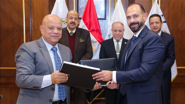 اللواء بحري أحمد حواش