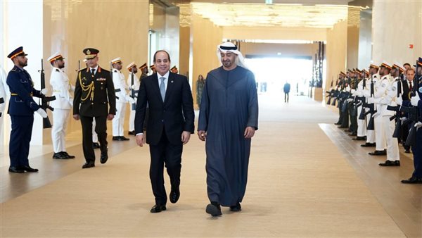 عودة الرئيس السيسي لمصر بعد زيارة الإمارات