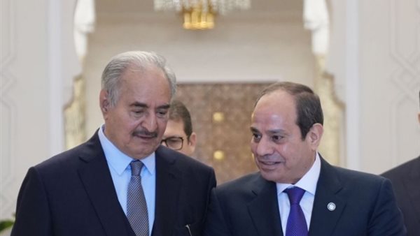 الرئيس السيسي يستقبل القائد العام للجيش الوطني الليبي