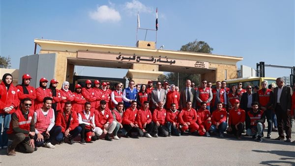 وزيرة التضامن أمام معبر رفح