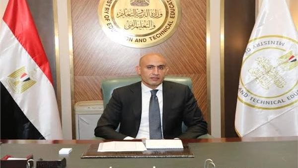 محمد عبد اللطيف وزير التعليم