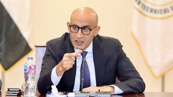 محمد عبد اللطيف وزير التربية والتعليم