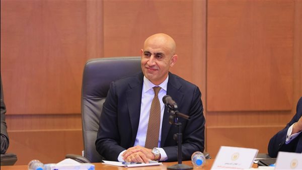 محمد عبداللطيف وزير التربية والتعليم