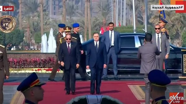 الرئيس السيسي يصل إلى أكاديمية الشرطة 