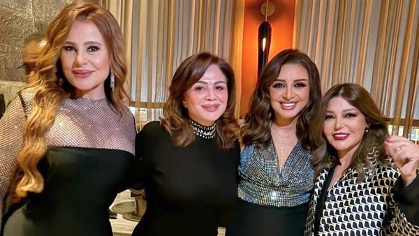 إلهام شاهين تشارك الاحتفال بعيد ميلاد أنغام