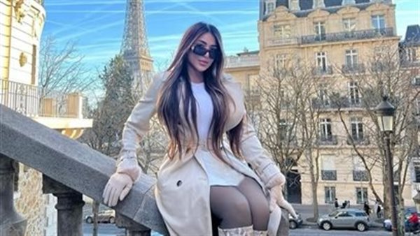 صور سارة سلامة في باريس تتصدر التريند بسبب تغيير ملامحها
