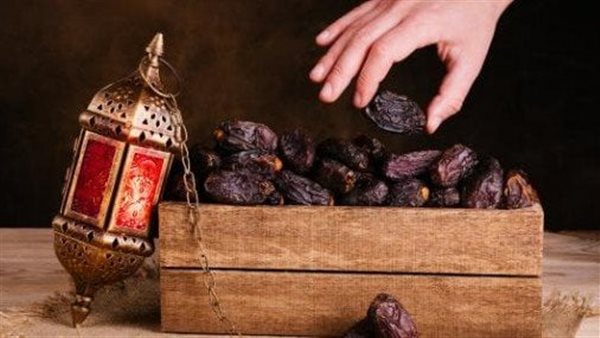 موعد أذان المغرب اليوم الاثنين