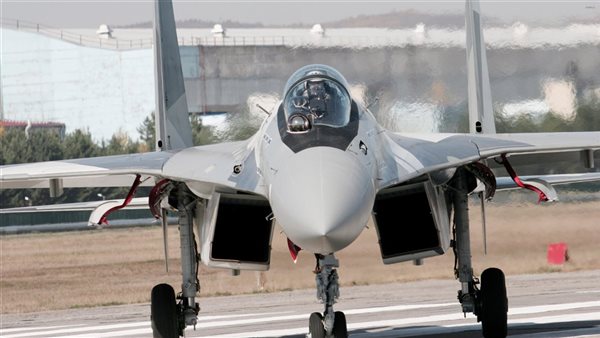 طائرات مقاتلة من طراز سوخوي-35 الروسية