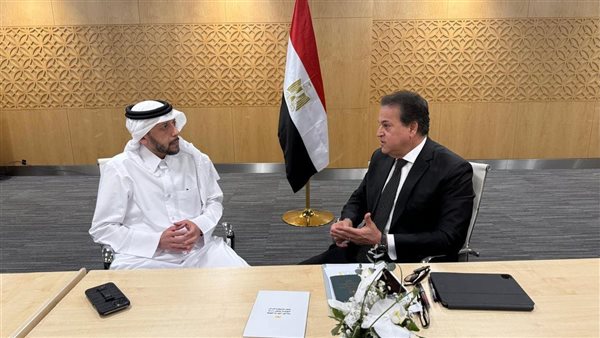 وزير الصحة يبحث مع نظيره القطري سبل التعاون المشترك 
