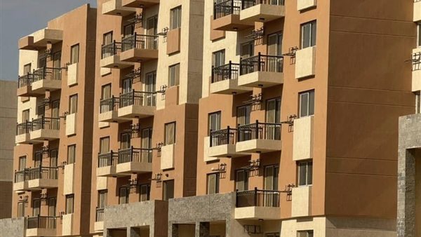 تفقد مشروعات الطرق في "بيت الوطن" و"سكن لكل المصريين"
