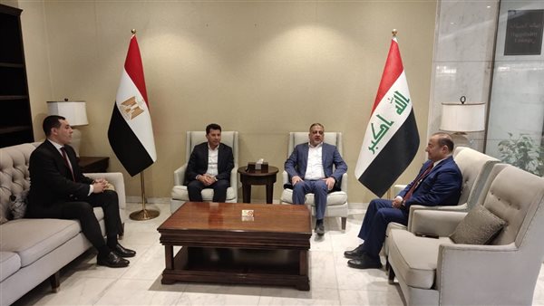 الدكتور أشرف صبحب وزير الشباب والرياضة