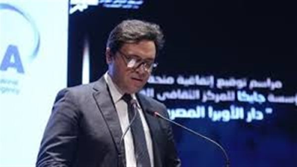 وزير الثقافة يكشف أزمة فيلم الملحد 