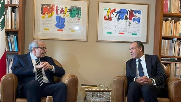 وزير الخارجية مع رئيس الحكومة اللبنانية