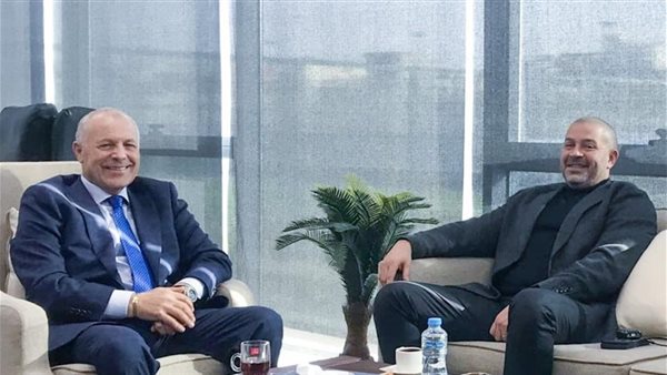 هاني أبو ريدة يستقبل أحمد دياب