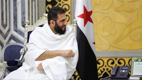 صور تأدية أحمد الشرع العمرة