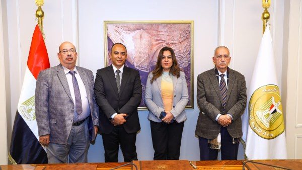  توقيع اتفاقية لإنهاء عقد بالتراضي لصالح الصالح العام