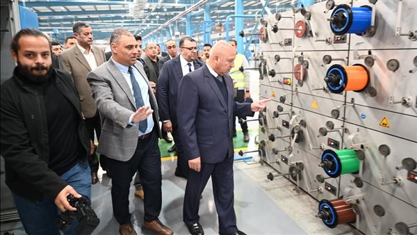 الفريق كامل الوزير، وزير الصناعة والنقل