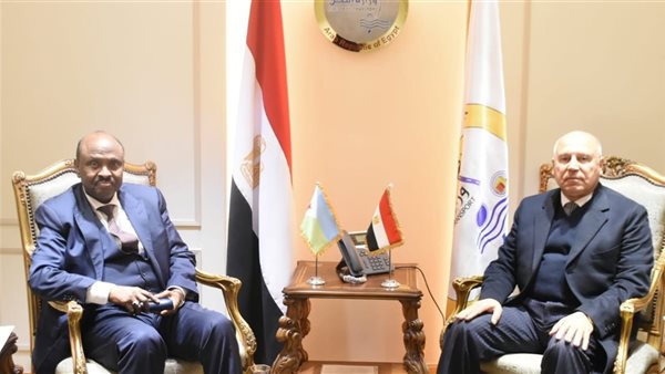 الفريق كامل الوزير، وزير الصناعة والنقل