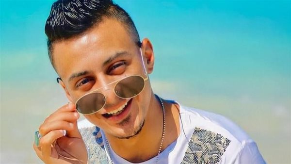  علي قدورة يكشف تفاصيل اعتزاله الغناء 