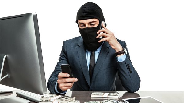 عقوبة التهديد في الواتساب في مصر