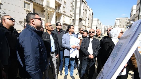 وزير الإسكان يتفقد مشروع سكن مصر بمنطقة أرض المعارض