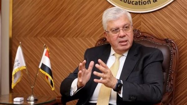 الدكتور أيمن عاشور وزير التعليم العالي