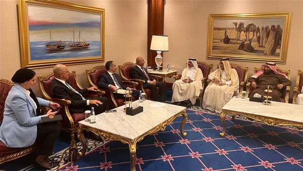 الفريق مهندس كامل الوزير، وزير الصناعة والنقل في قطر 