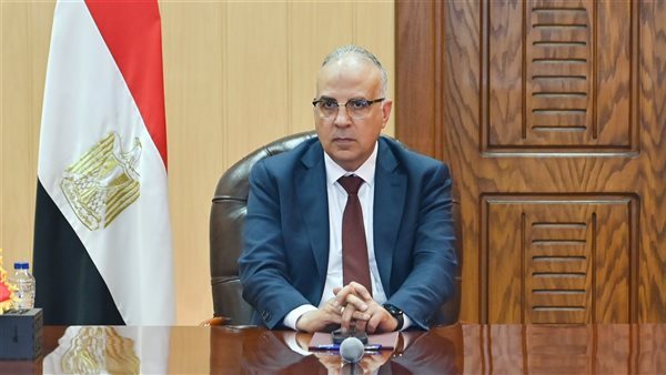 وزير الري 