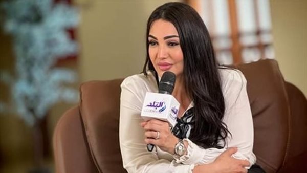  نهال طايل تهاجم بسمة بوسيل