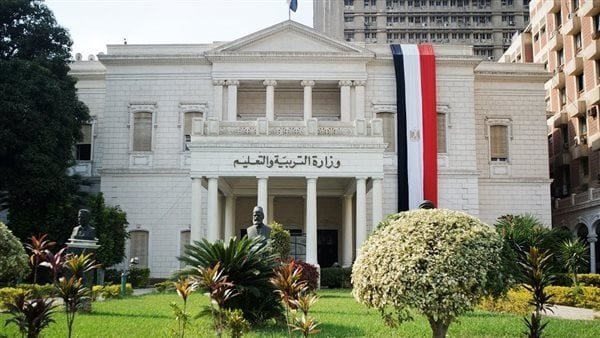 إحالة 5 مسئولين للمحاكمة بسبب تسريب الامتحانات في سوهاج