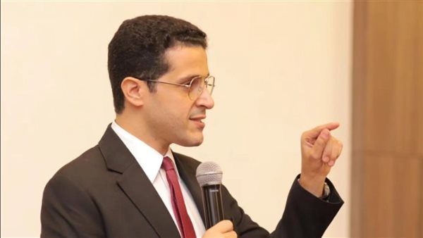الدكتور محمد عثمان الباحث في العلاقات الدولية