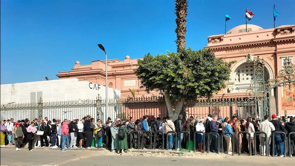 إقبال كبير من السائحين على المتحف المصري بالتحرير 
