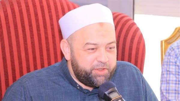 الدكتور يسري عزام إمام وخطيب مسجد عمرو بن العاص